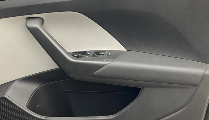 2022 Skoda KUSHAQ STYLE 1.0L TSI MT, Petrol, Manual, 29,188 km, Driver Side Door Panels Control