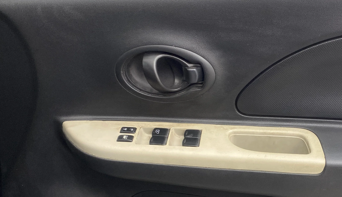 2015 Nissan Micra Active XV, Petrol, Manual, 91,990 km, Driver Side Door Panels Control