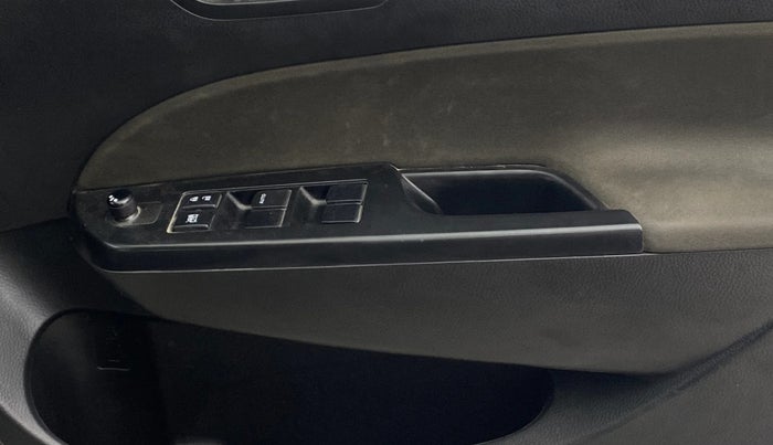 2014 Maruti Swift VXI, Petrol, Manual, 8,982 km, Driver Side Door Panels Control