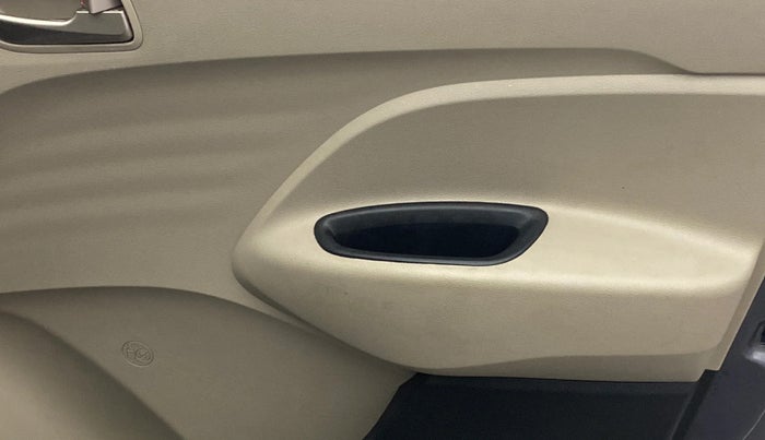 2019 Hyundai NEW SANTRO MAGNA AMT, Petrol, Automatic, 29,305 km, Driver Side Door Panels Control