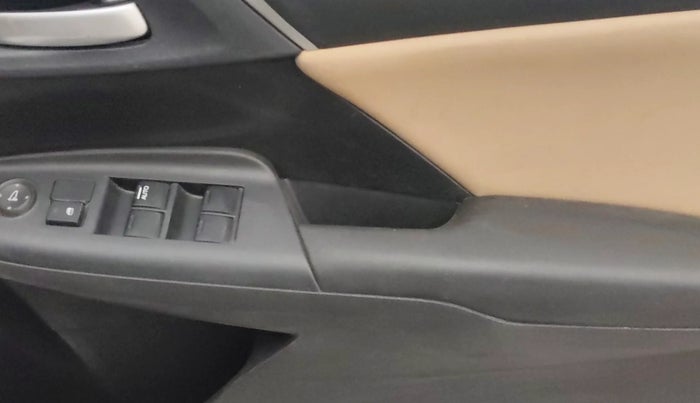 2017 Honda Jazz 1.2L I-VTEC V AT, Petrol, Automatic, 41,676 km, Driver Side Door Panels Control