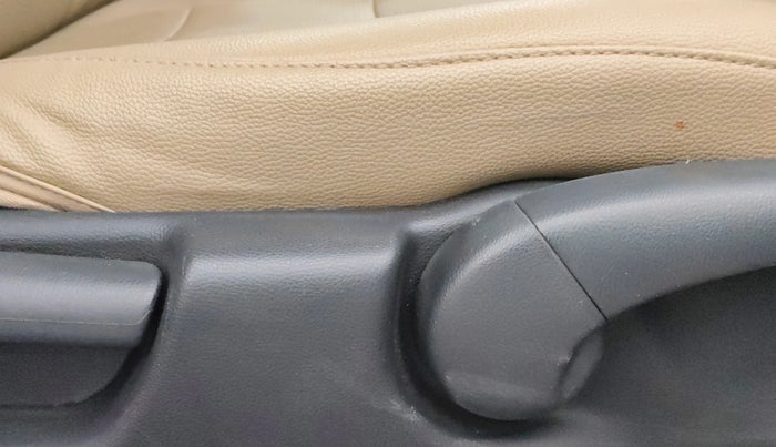 2017 Honda Jazz 1.2L I-VTEC V AT, Petrol, Automatic, 41,676 km, Driver Side Adjustment Panel