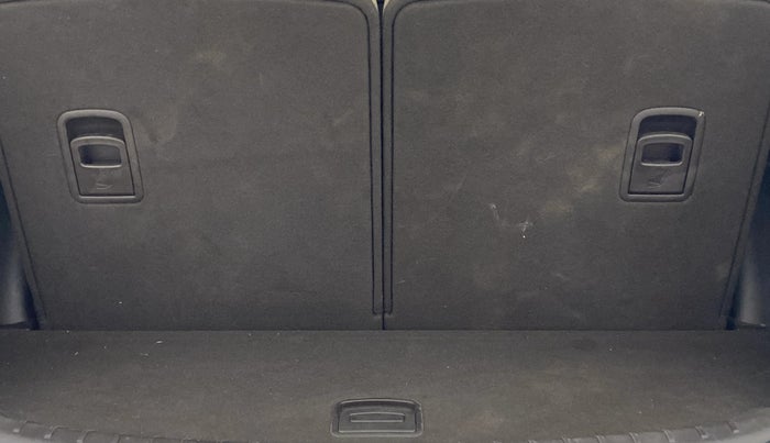 2015 Hyundai Santa Fe 4 WD AT, Diesel, Automatic, 1,28,045 km, Boot Inside