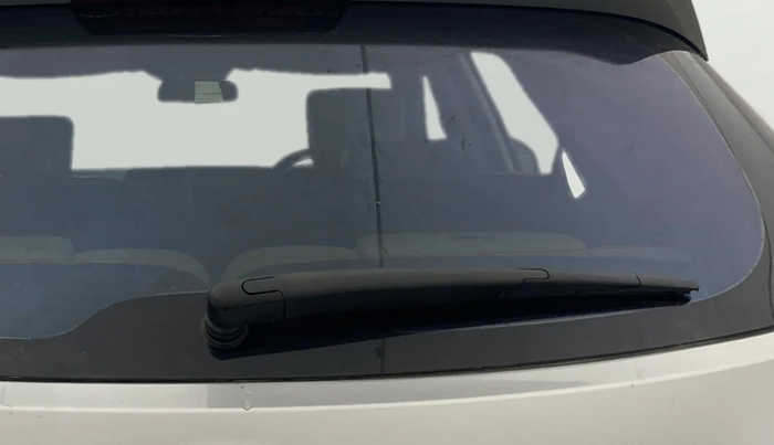 2015 Hyundai Santa Fe 4 WD AT, Diesel, Automatic, 1,28,045 km, Rear Wiper