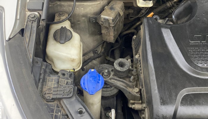 2015 Hyundai Santa Fe 4 WD AT, Diesel, Automatic, 1,28,045 km, Engine View - Right