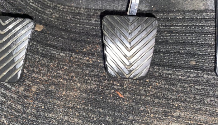 2021 KIA SELTOS HTK PLUS 1.5 DIESEL, Diesel, Manual, 1,20,355 km, Pedals