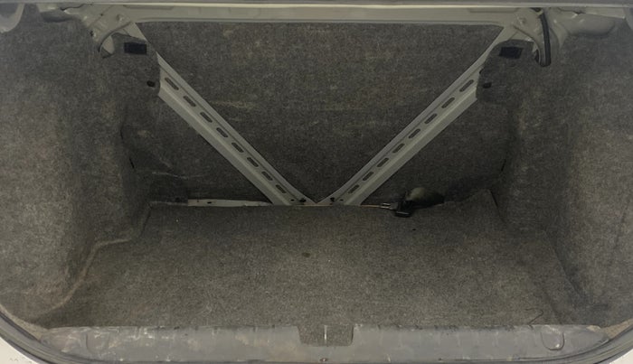 2021 Honda Amaze 1.2L I-VTEC S, Petrol, Manual, 1,04,006 km, Boot Inside