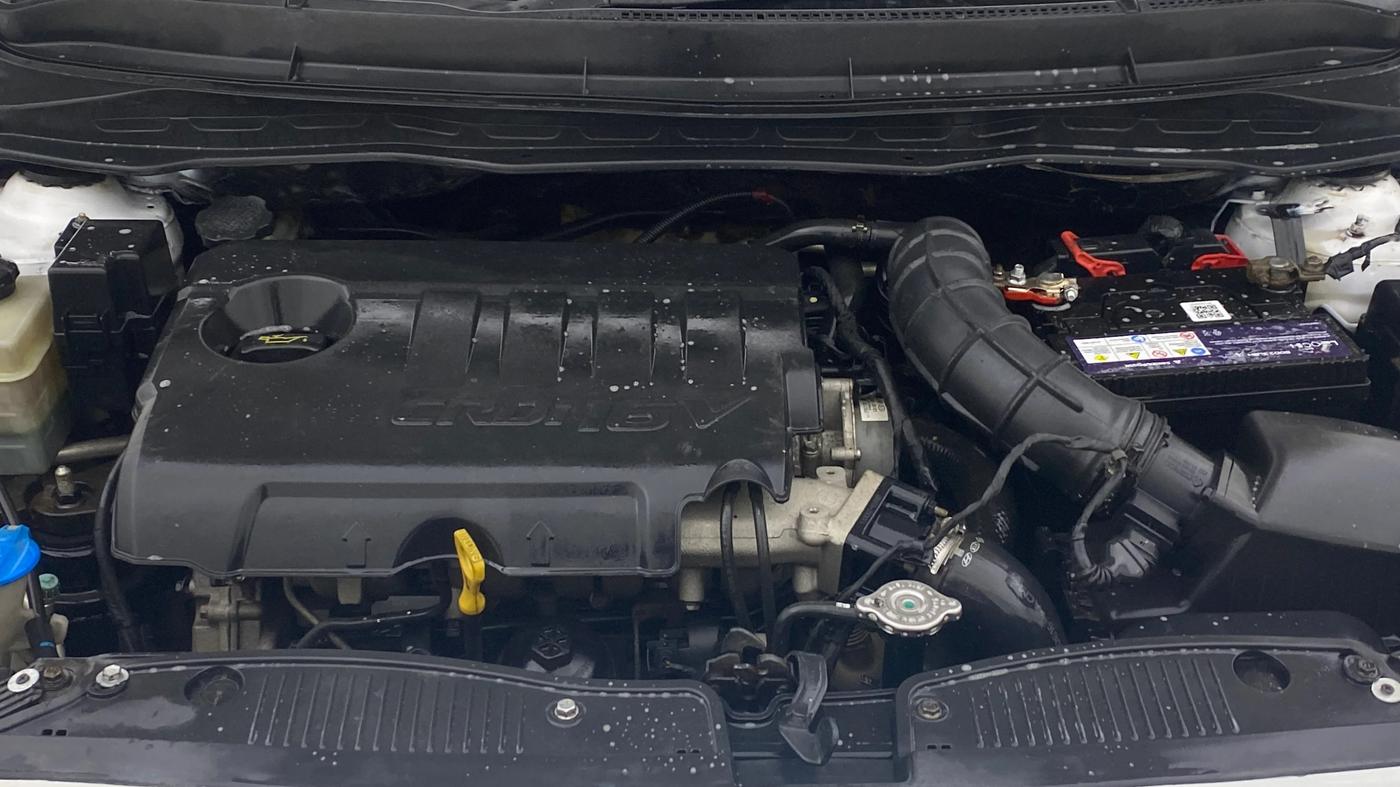 2012 Hyundai i20 MAGNA (O) 1.4 CRDI, Diesel, Manual, 1,24,033 km, Engine View
