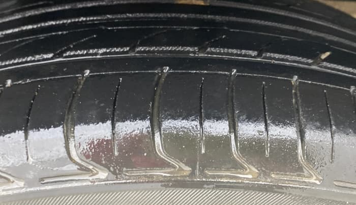 2020 KIA SELTOS HTX 1.5 PETROL, Petrol, Manual, 1,03,939 km, Left Rear Tyre Tread