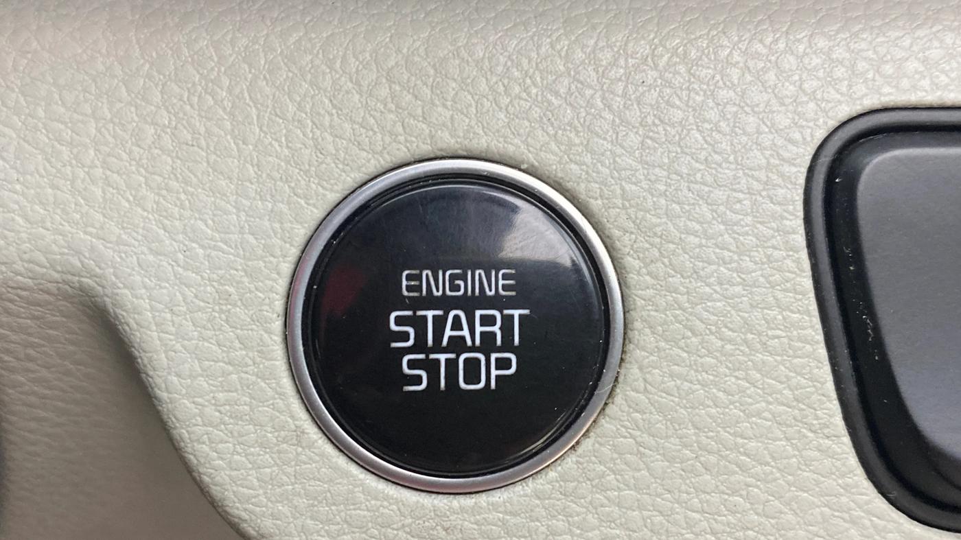 2020 KIA SELTOS HTX 1.5 PETROL, Petrol, Manual, 1,03,939 km, Keyless Start/ Stop Button