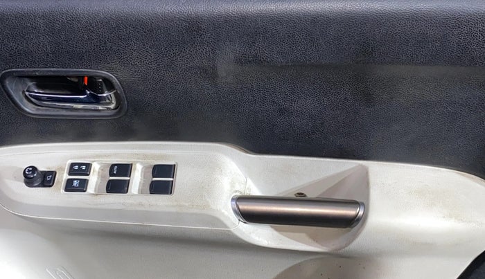 2018 Maruti IGNIS ZETA 1.2, Petrol, Manual, 68,974 km, Driver Side Door Panels Control