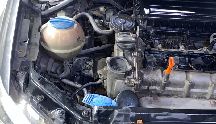 2013 Volkswagen Vento COMFORTLINE 1.6, Petrol, Manual, 83,663 km, Engine View - Right