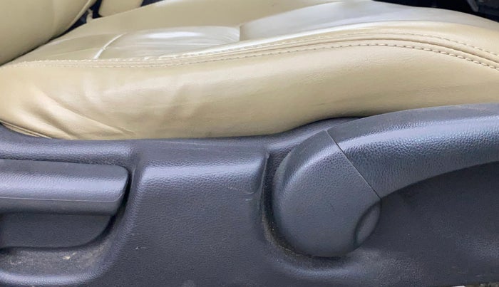 2017 Honda City 1.5L I-VTEC V MT, Petrol, Manual, 85,843 km, Driver Side Adjustment Panel