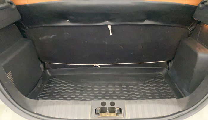 2021 Ford FREESTYLE FLAIR EDITION 1.5 DIESEL, Diesel, Manual, 89,056 km, Boot Inside