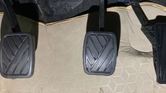 2021 Maruti Swift LXI, Petrol, Manual, 33,605 km, Pedals