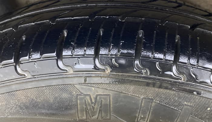 2016 Maruti Wagon R 1.0 VXI, CNG, Manual, 1,09,904 km, Right Rear Tyre Tread