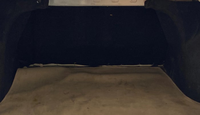 2017 Maruti Ciaz VXI, Petrol, Manual, 97,745 km, Boot Inside