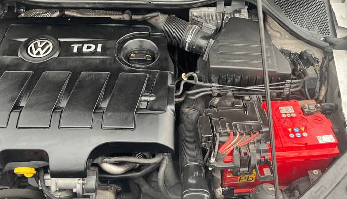 2019 Volkswagen Ameo TRENDLINE 1.5L, Diesel, Manual, 1,00,303 km, Engine View - Left