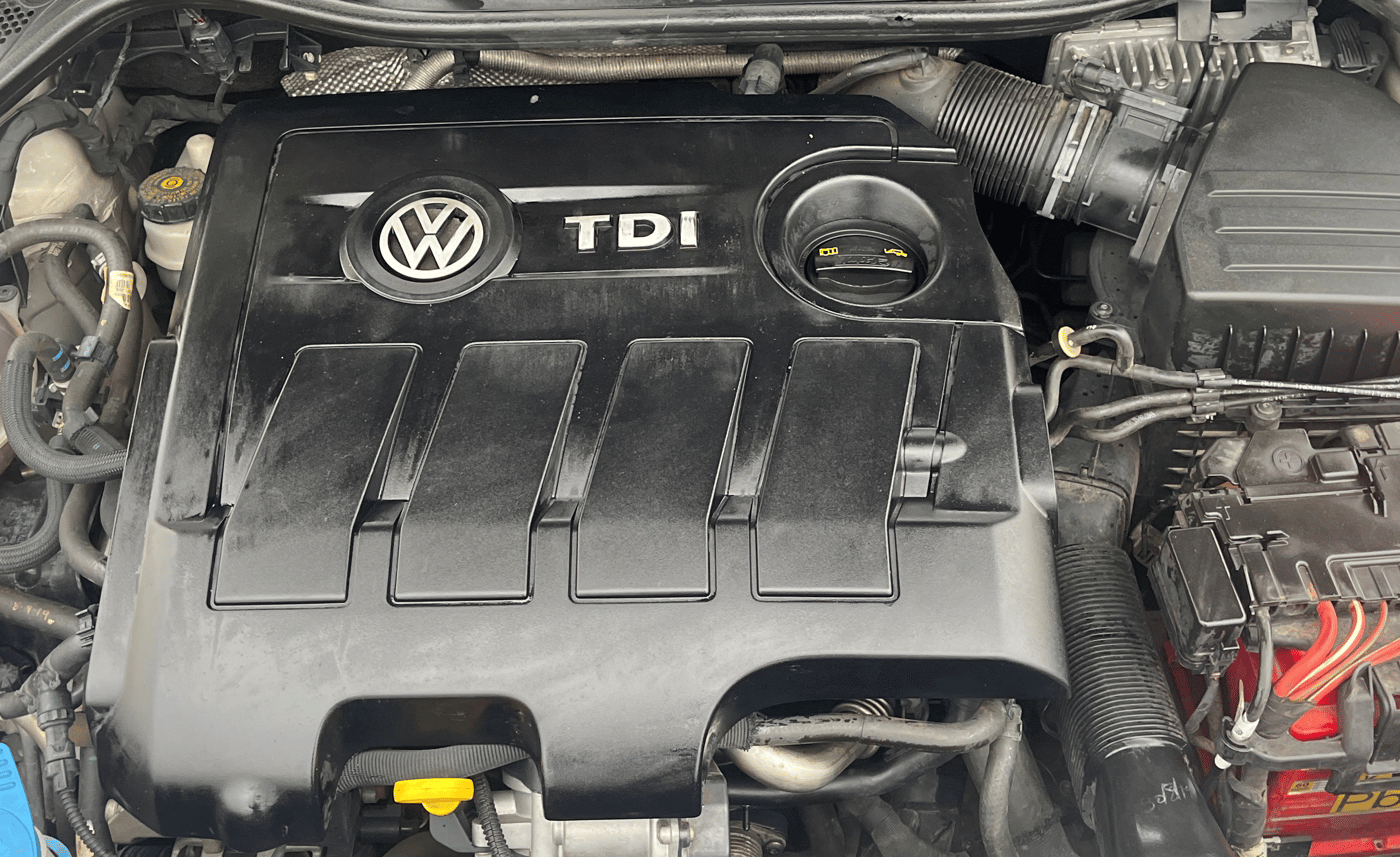 2019 Volkswagen Ameo TRENDLINE 1.5L, Diesel, Manual, 1,00,303 km, Engine View