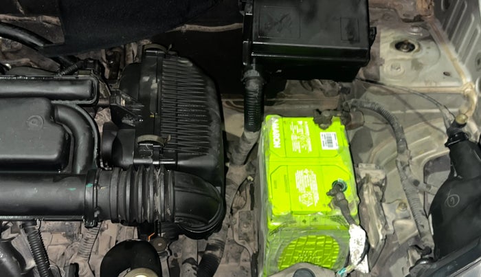 2016 Renault Kwid RXT 0.8, Petrol, Manual, 37,817 km, Engine View - Left