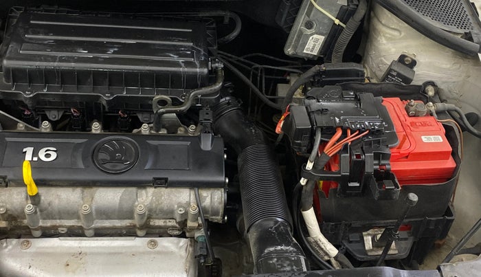 2017 Skoda Rapid AMBITION 1.6 MPI AT, Petrol, Automatic, 61,048 km, Engine View - Left