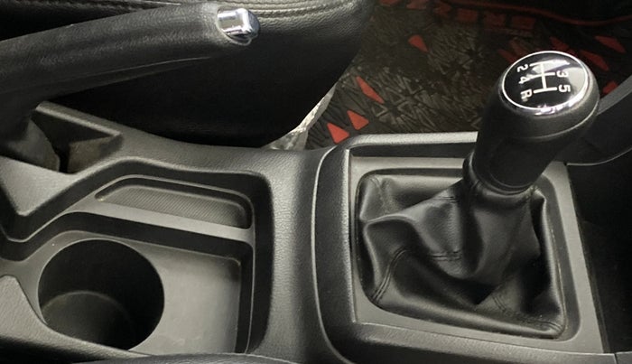 2022 Maruti Vitara Brezza ZXI, Petrol, Manual, 17,757 km, Gear Lever