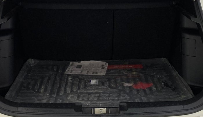 2022 Maruti Vitara Brezza ZXI, Petrol, Manual, 17,757 km, Boot Inside