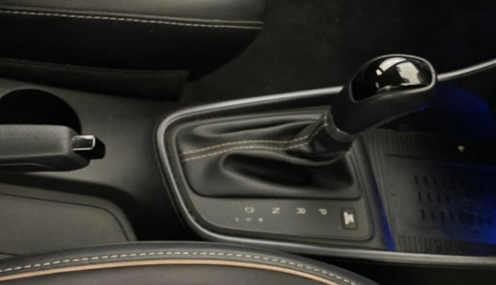 2021 Hyundai NEW I20 ASTA 1.0 GDI TURBO DCT, Petrol, Automatic, 10,278 km, Gear Lever