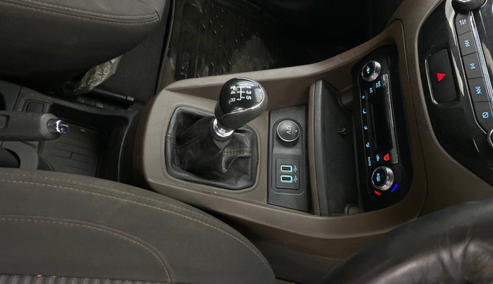 2018 Ford FREESTYLE TITANIUM PLUS 1.5 DIESEL, Diesel, Manual, 50,954 km, Gear Lever