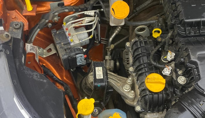 2022 Tata PUNCH CREATIVE  AMT, Petrol, Automatic, 26,293 km, Engine View - Right