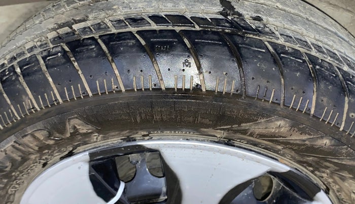 2021 Honda Amaze 1.2L I-VTEC S CVT, Petrol, Automatic, 29,144 km, Right Rear Tyre Tread