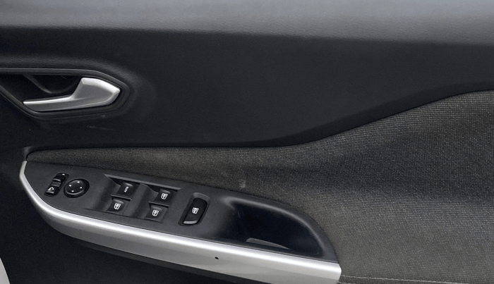 2021 Nissan MAGNITE XV PREMIUM, Petrol, Manual, 38,378 km, Driver Side Door Panels Control