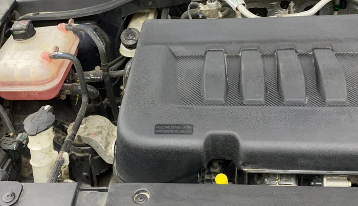 2022 Mahindra XUV700 AX 7 LUXURY D AT 7 STR, Diesel, Automatic, 30,189 km, Engine View - Right