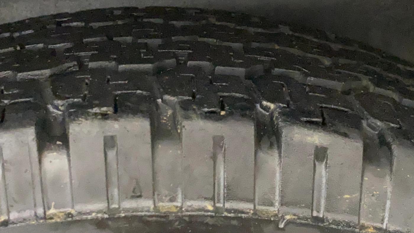 2019 Tata Safari Storme 2.2 EX 4X2, Diesel, Manual, 1,39,127 km, Right Rear Tyre Tread