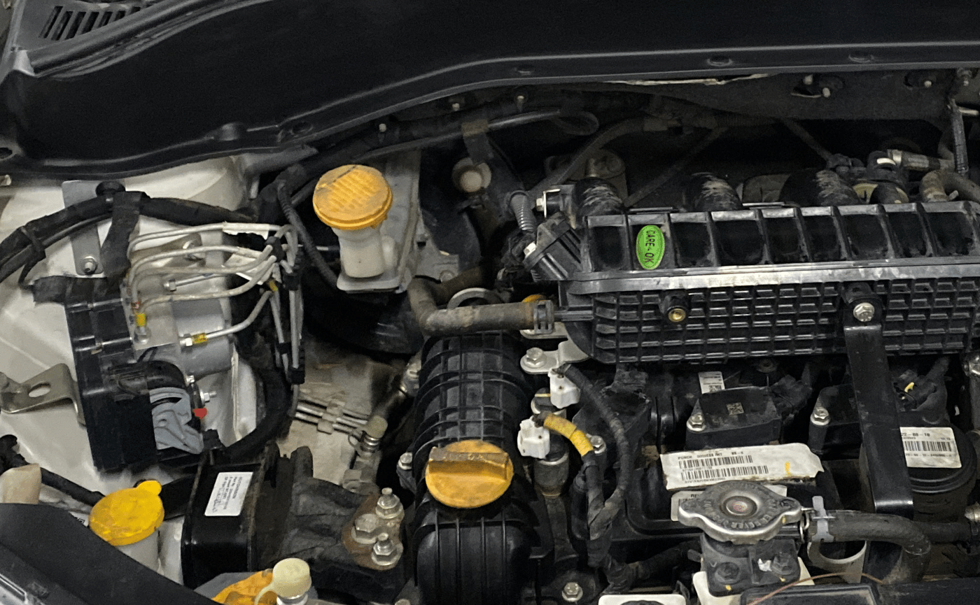 2023 Tata PUNCH PURE MT, Petrol, Manual, 45,900 km, Engine View - Right