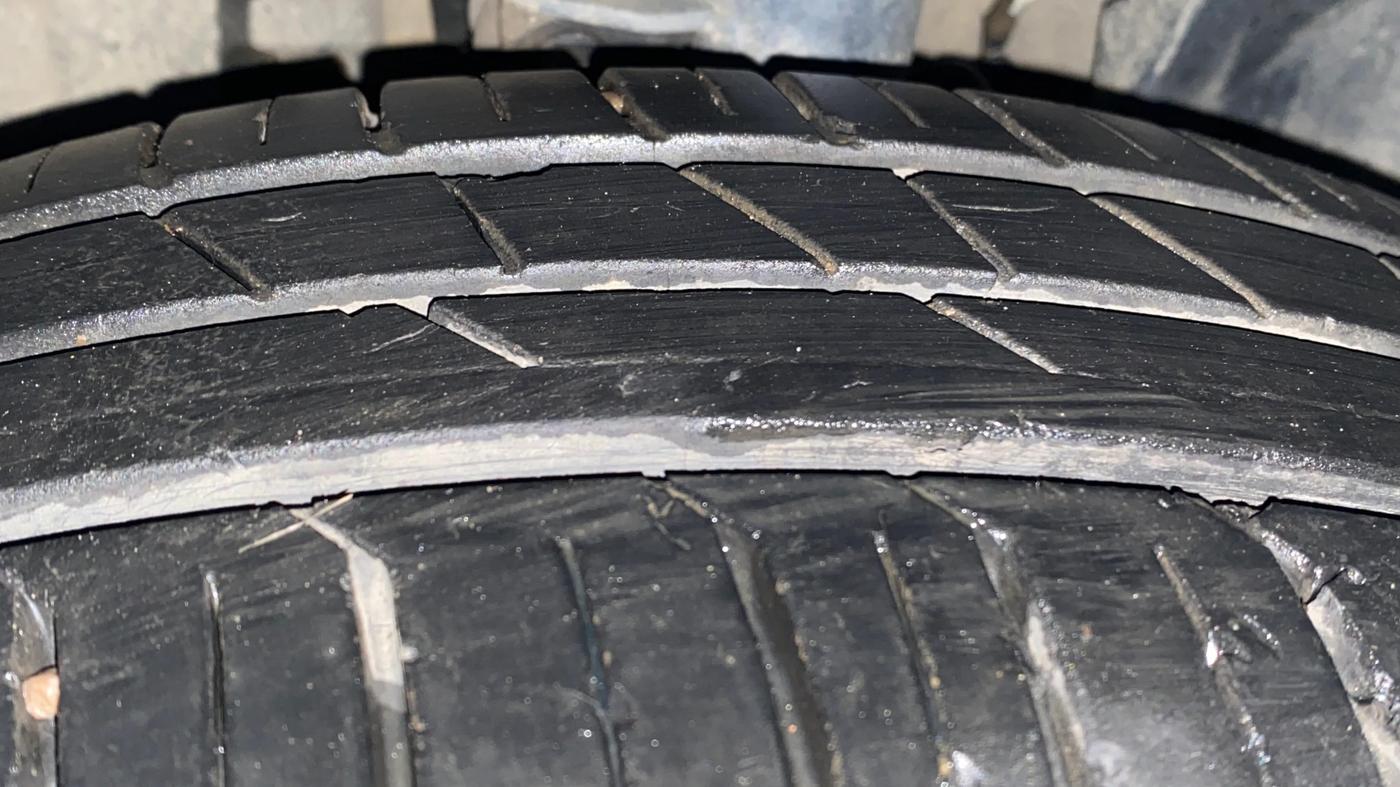 2023 Tata PUNCH PURE MT, Petrol, Manual, 45,900 km, Left Front Tyre Tread