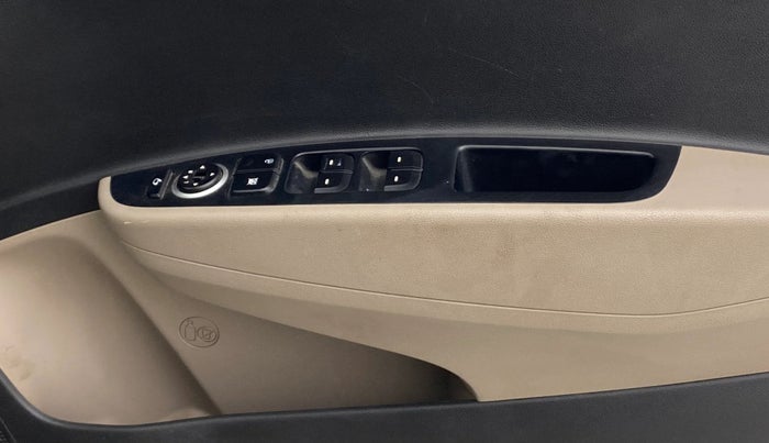 2014 Hyundai Grand i10 ASTA 1.2 KAPPA VTVT, Petrol, Manual, 28,038 km, Driver Side Door Panels Control