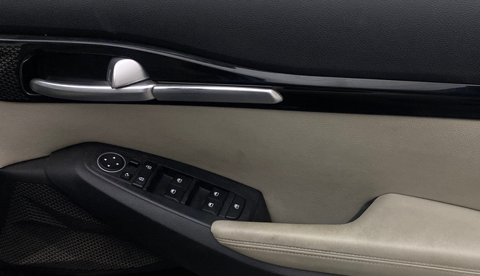 2019 KIA SELTOS HTX 1.5 PETROL, Petrol, Manual, 92,054 km, Driver Side Door Panels Control