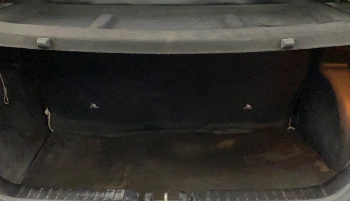 2019 Hyundai VENUE S 1.2, Petrol, Manual, 62,933 km, Boot Inside