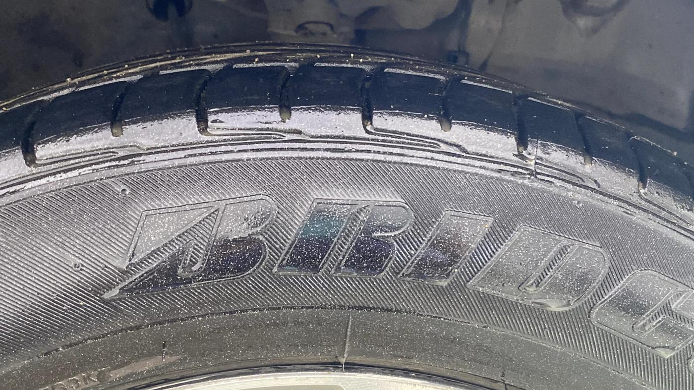 2015 Toyota Corolla Altis VL CVT PETROL, Petrol, Automatic, 1,38,199 km, Right Front Tyre Tread