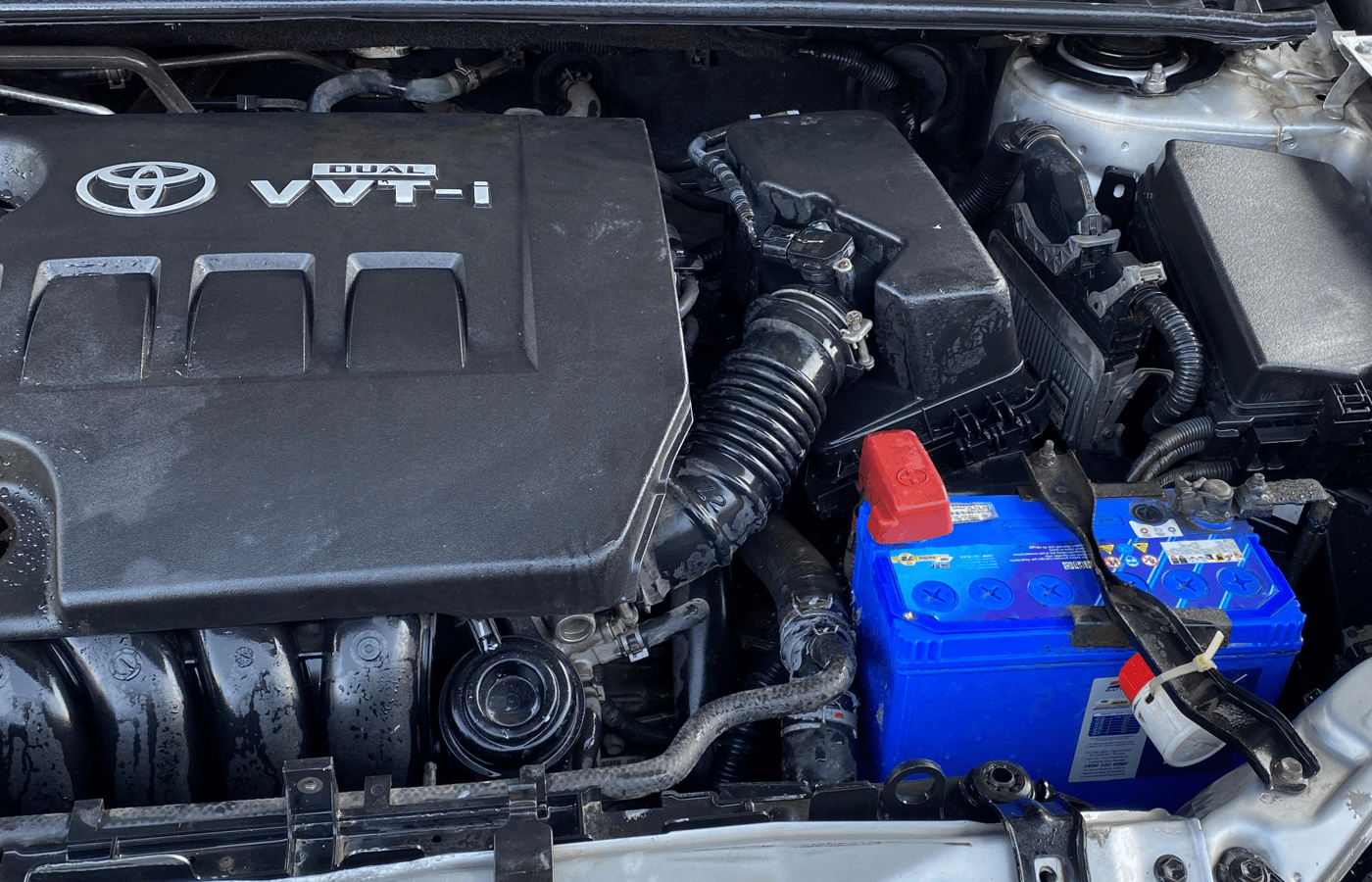 2015 Toyota Corolla Altis VL CVT PETROL, Petrol, Automatic, 1,38,199 km, Engine View - Left