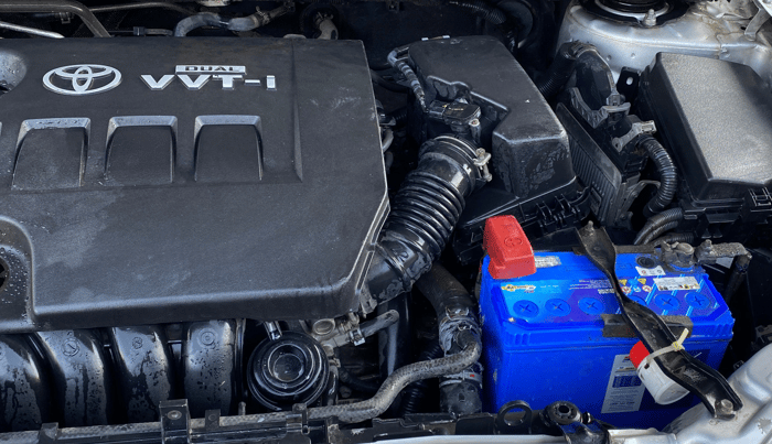 2015 Toyota Corolla Altis VL CVT PETROL, Petrol, Automatic, 1,38,199 km, Engine View - Left