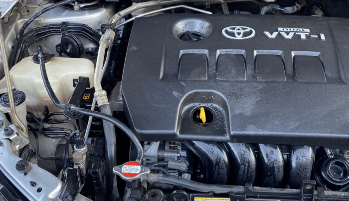 2015 Toyota Corolla Altis VL CVT PETROL, Petrol, Automatic, 1,38,199 km, Engine View - Right