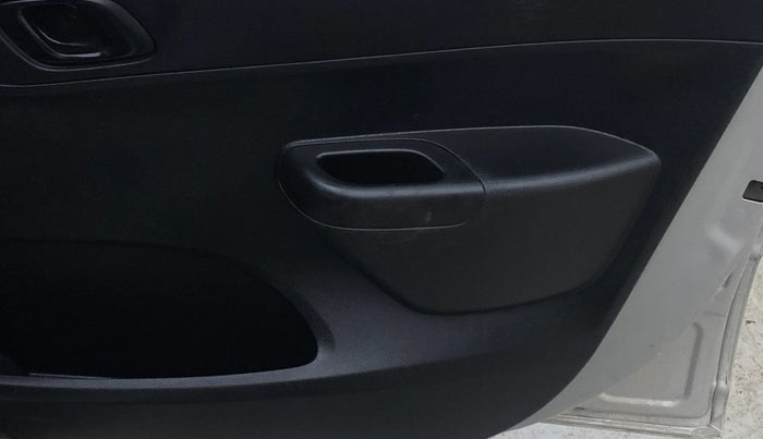 2021 Renault Kwid RXT 1.0 AMT (O), Petrol, Automatic, 60,243 km, Driver Side Door Panels Control