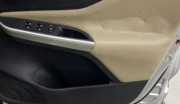 2022 Nissan MAGNITE XE, Petrol, Manual, 41,657 km, Driver Side Door Panels Control