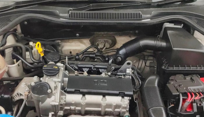 2014 Volkswagen Polo HIGHLINE1.2L, Petrol, Manual, 55,473 km, Engine View