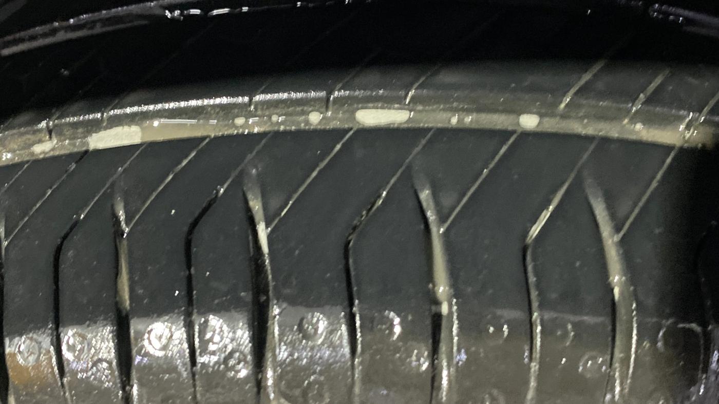 2017 Maruti Wagon R 1.0 VXI, Petrol, Manual, 45,476 km, Left Front Tyre Tread