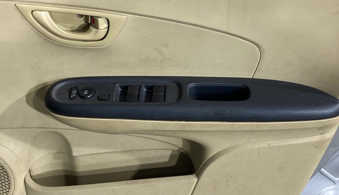 2015 Honda Amaze 1.2L I-VTEC S, Petrol, Manual, 44,824 km, Driver Side Door Panels Control
