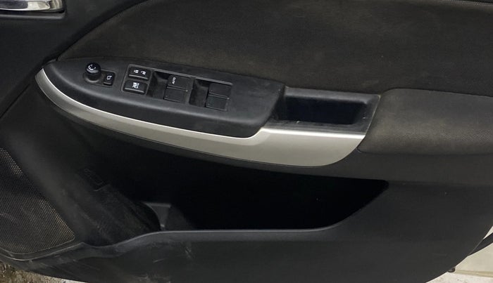 2017 Maruti Baleno DELTA PETROL 1.2, Petrol, Manual, 82,944 km, Driver Side Door Panels Control