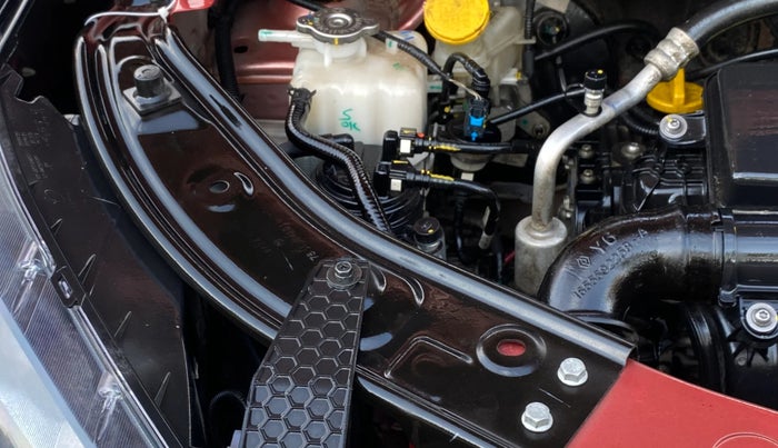 2024 Nissan MAGNITE XE, Petrol, Manual, 21,968 km, Engine View - Right